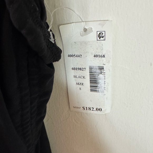 Elegant Black One Piece bathing suit - Picture 3 of 6